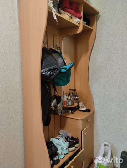 Вешалка в прихожую с обувницей