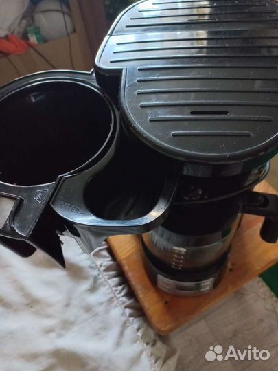 Капельная кофеварка DeLonghi ICM-15250