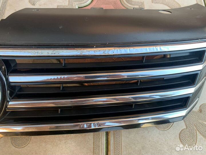 Решетка радиатора passat b7