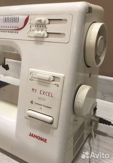 Швейная машинка janome