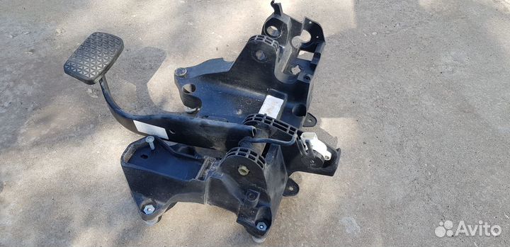 Chevrolet Cobalt Блок педалей под Автомат