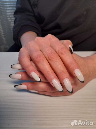 Маникюр и педикюр