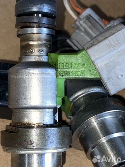 Форсунка Toyota 2325028070 AZT250 1AZ-FSE