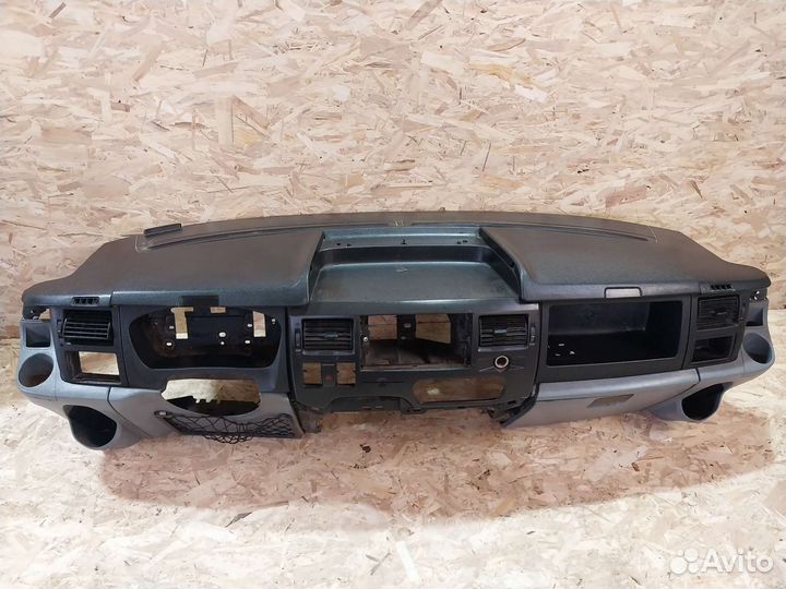 Торпеда Ford Transit 7 06-13 г.в панель салона