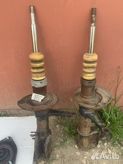 Стойки передней подвески LADA Priora опоры+подш