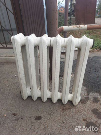 Батарея чугунная