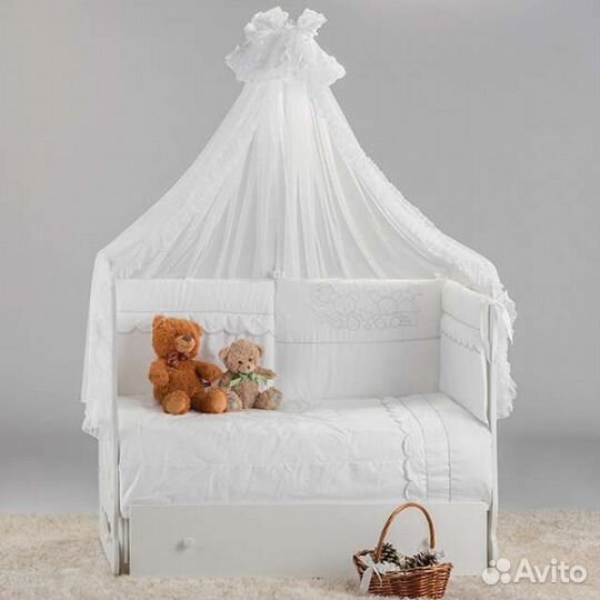 Детская кроватка для новорожденных + комод