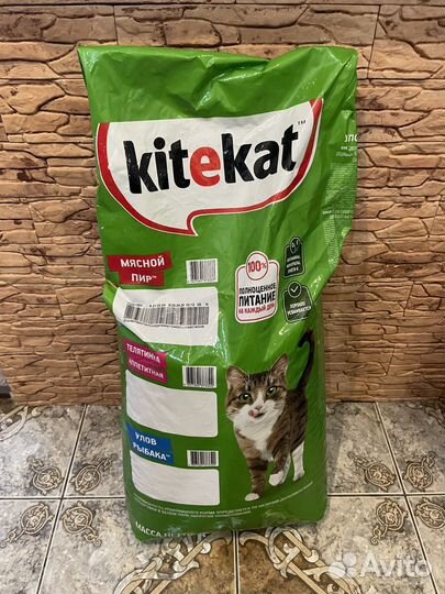 Monge Cat Sterilised 10 кг, Kitekat мясной 15 кг