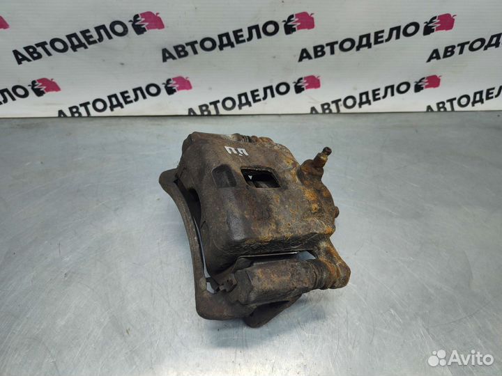 Суппорт передний правый Nissan Almera N15 1998 г.в