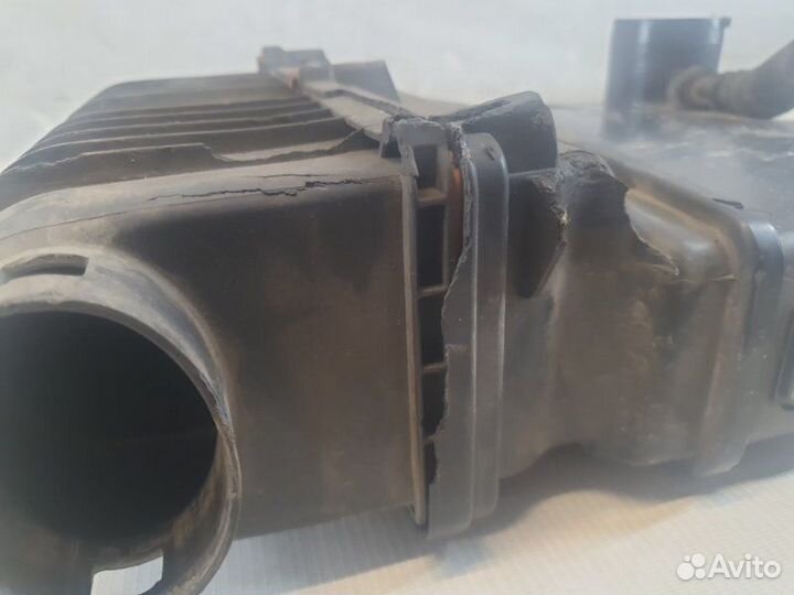 Корпус воздушного фильтра Fiat Albea 350A1000 2007