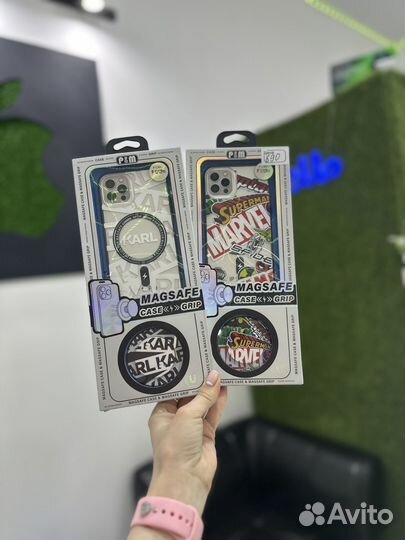 Чехол на iPhone с принтом в наличии