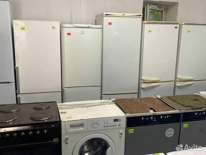 Холодильник м Гарантией