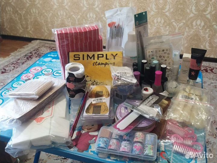 Продам все для маникюра