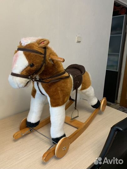 Детская качалка лошадь