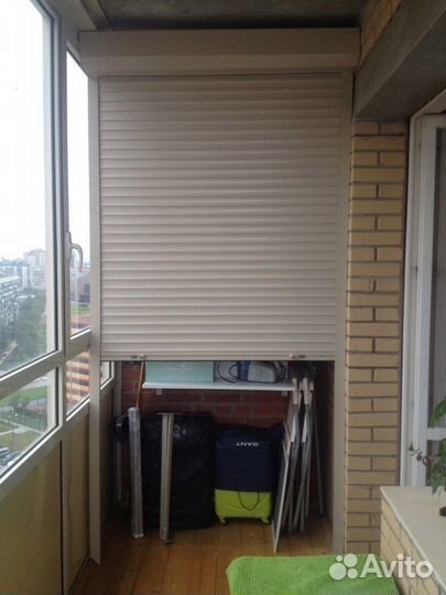 Шкаф с рольставнями на балкон по вашему эскизу