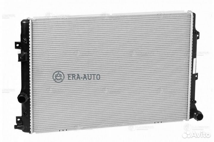 Luzar LRC18N5 Радиатор VW tiguan 1.4TSi/2.0TSi/2.0TDi M/A 08