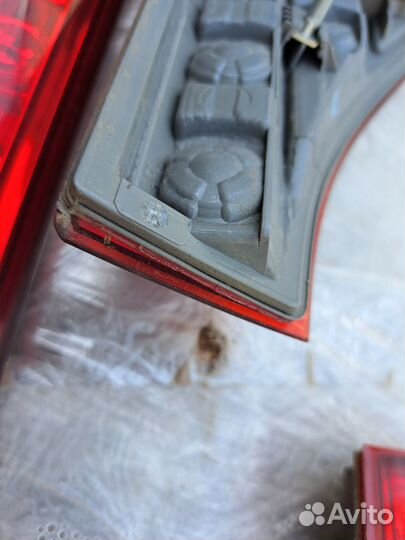 Задние фонари Тойота Эстима 2007 г