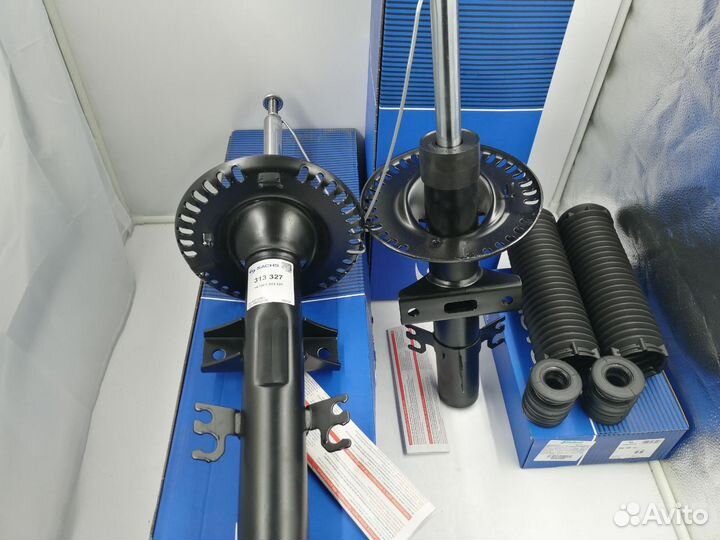 Комплект передних амортизаторов с пыльниками T5 T6