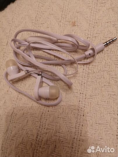 Наушники вкладыши