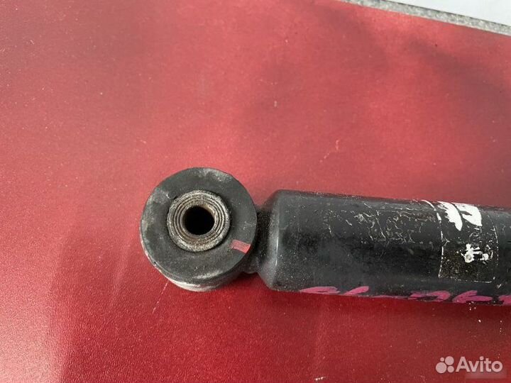 Амортизатор задний левый Honda Freed GP3 1.5 L