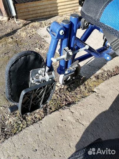 Инвалидная коляска