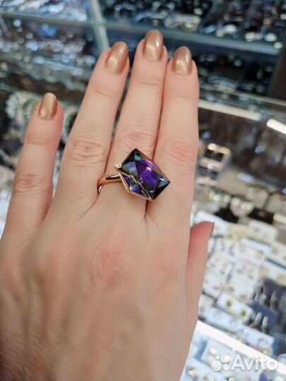 Кольцо со swarovski