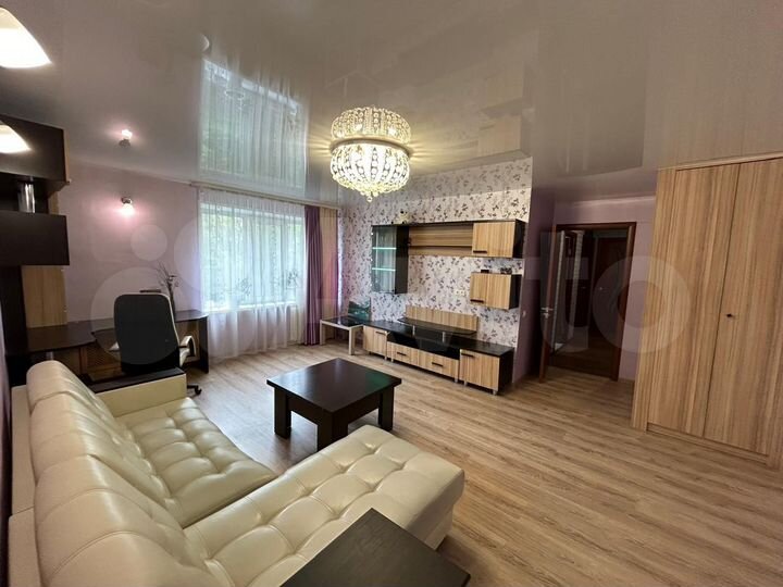 2-к. квартира, 52 м², 2/5 эт.