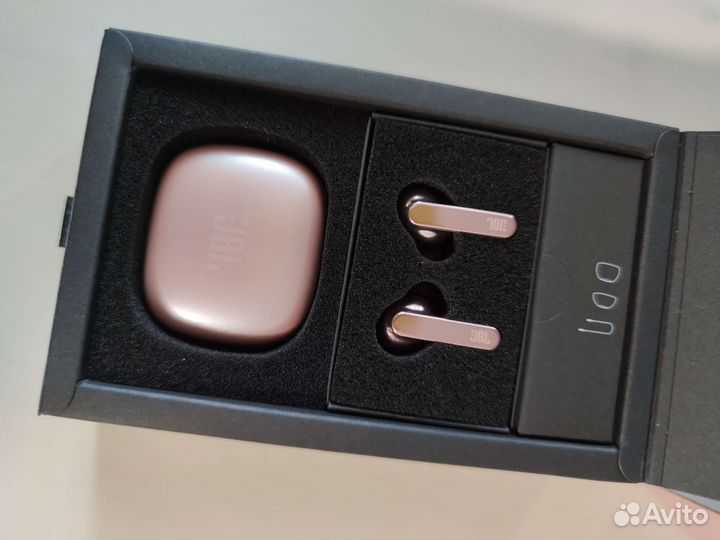 Беспроводные наушники с микр JBL Live Pro+ TWS