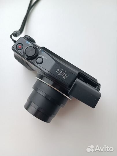 Зеркальный фотоаппарат Canon PowerShot SX710 HS