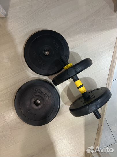 Спортивные блины и гантели