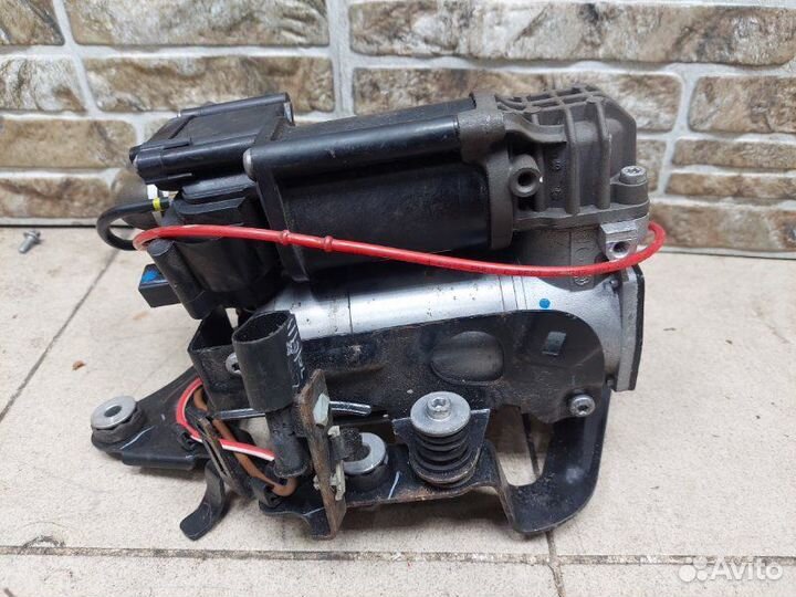 Компрессор пневмоподвески Bmw 5-Series G31 2017