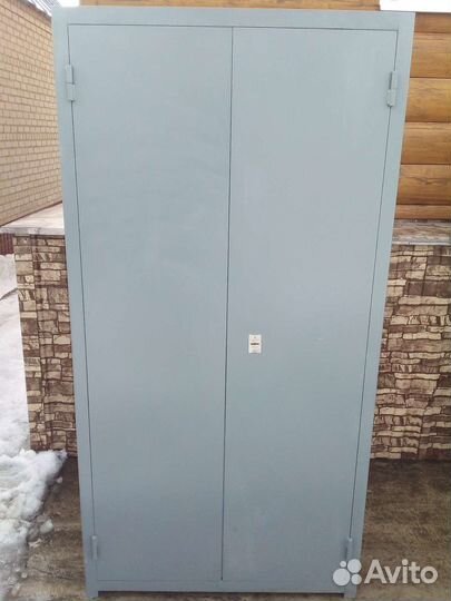 Сейф (Шкаф металлический)