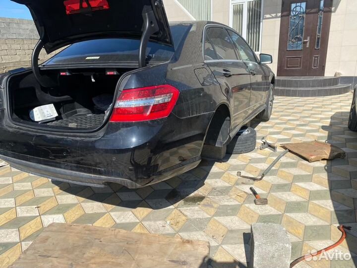 Задний стабилизатор на Mercedes W212