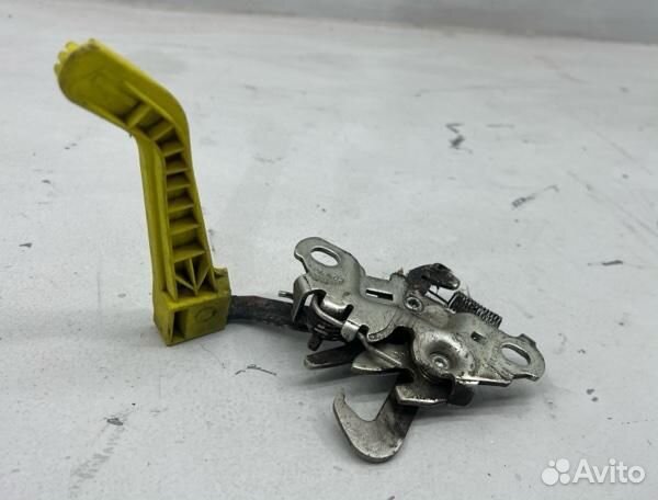 Замок капота передний Citroen C3 Picasso хэтчбек