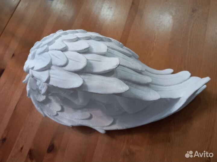 Ангелочек в крыльях