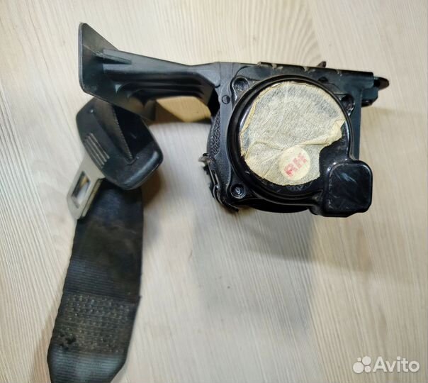 Ремень безопасности VW Polo sedan задний левый