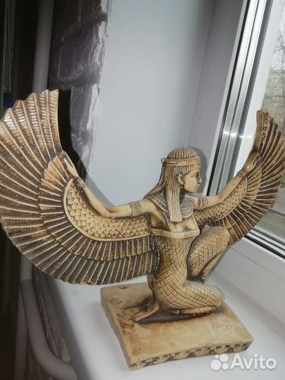 Богиня Исида. Египет.Керамика