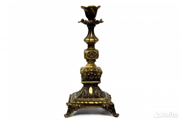 Старинный подсвечник