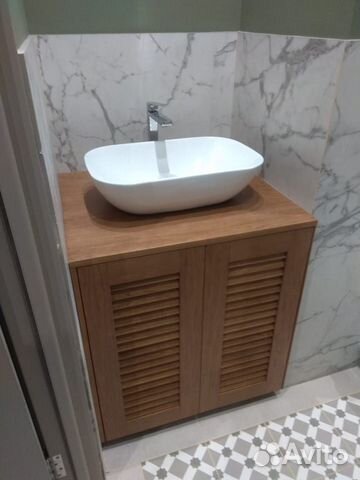 Тумба в санузел с жалюзи на заказ
