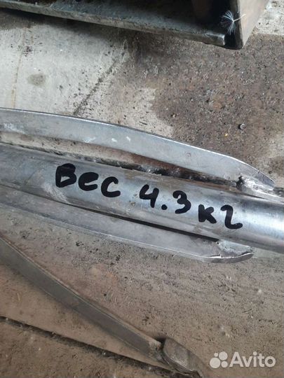 Якорь для лодки