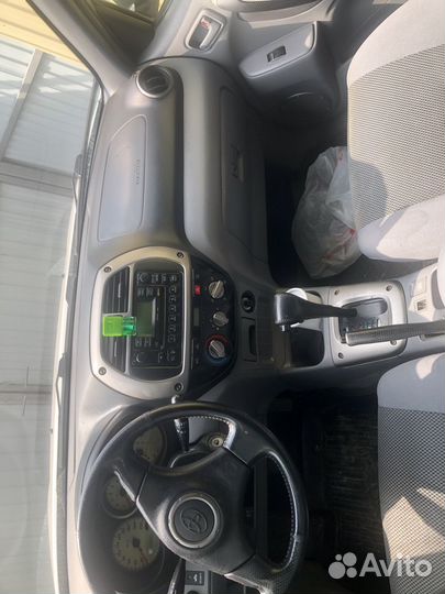 Toyota RAV4 2.0 AT, 2002, 215 000 км