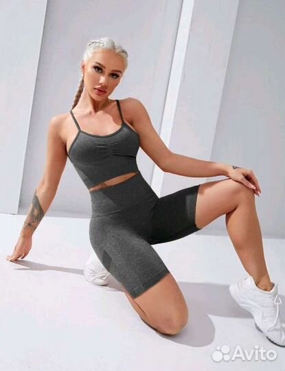 Спортивный костюм