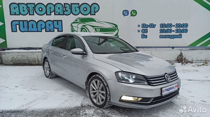 Лонжерон передний левый Volkswagen Passat B7