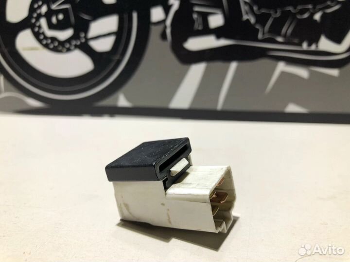 Реле Yamaha FZ 400 Fazer 1997г