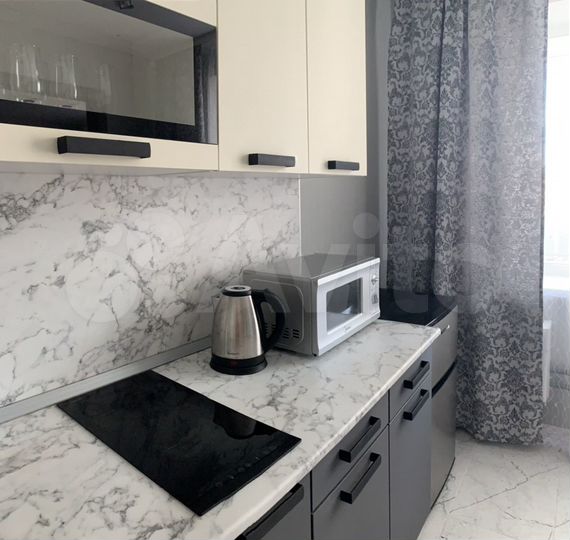 1-к. квартира, 37 м², 1/9 эт.