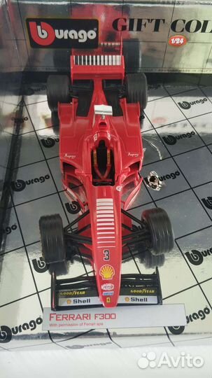 Набор F1 Bburago 1 24 модель + кепка M. Schumacher