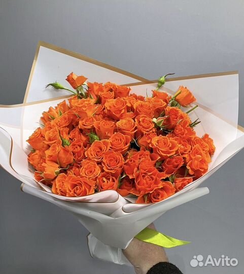 Букет кустовые розы