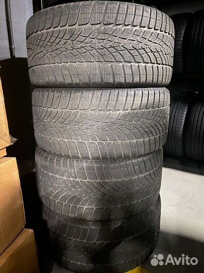 Dunlop SP Winter Sport 4D 285/30 R21