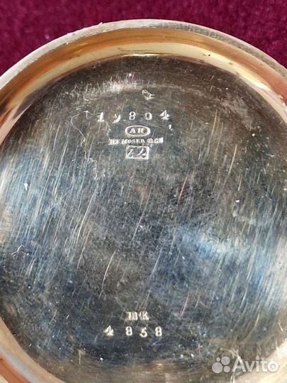 HY Moser часы золотые