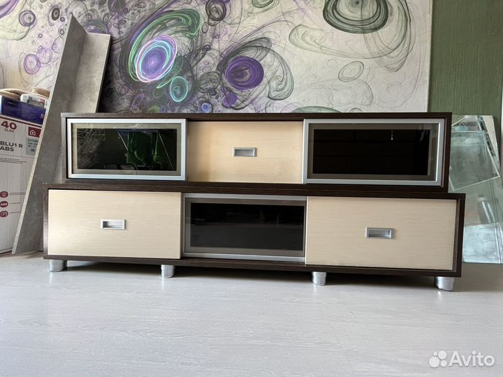 Тумбочка под телевизор